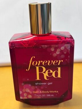 Bath & Body Works Forever Red Body Wash - Red & Gold